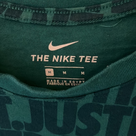 Just do it in this classic t-shirt - Picture 3 of 4